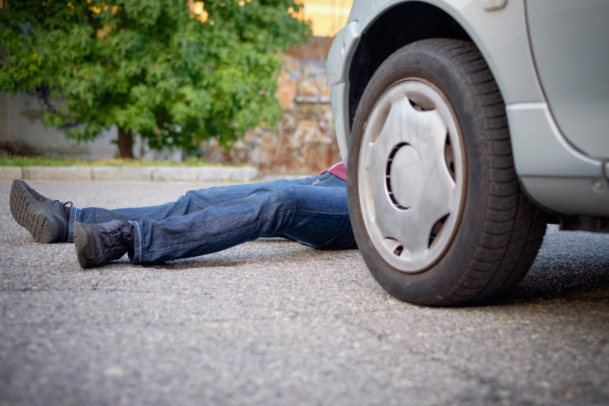 Sabes como deves andar na estrada? Conhece o Guia do Peão